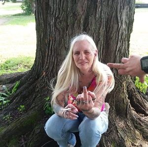 Meet your Posher, Debbie